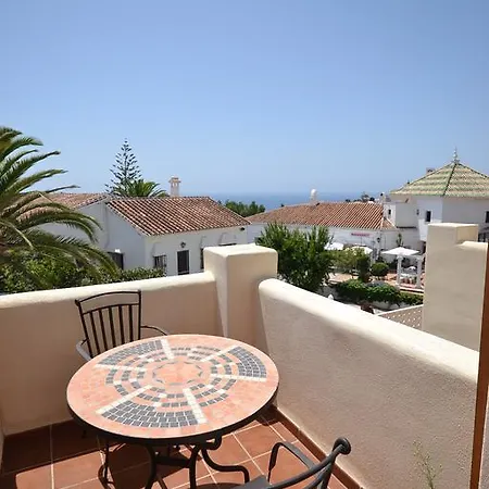 9 Amaranto Nerja